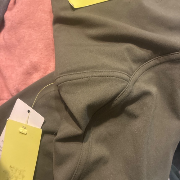 Leggings - Picture 2 of 3